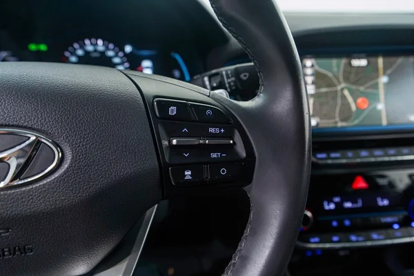 Hyundai Ioniq PHEV (2018) — foto 11 van 54