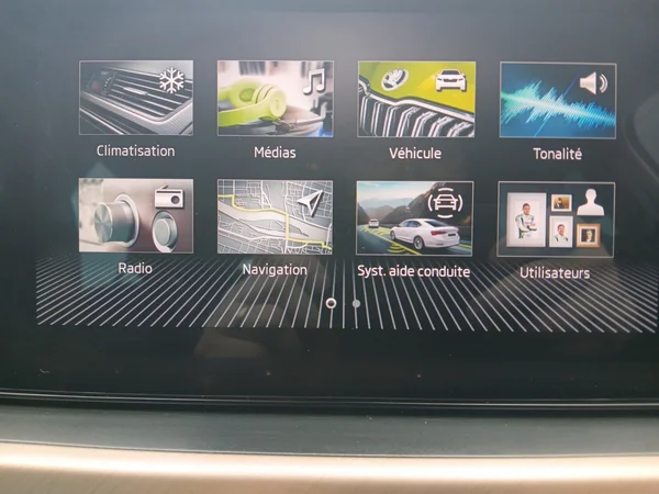 SKODA Scala (2022) — foto 3 van 20
