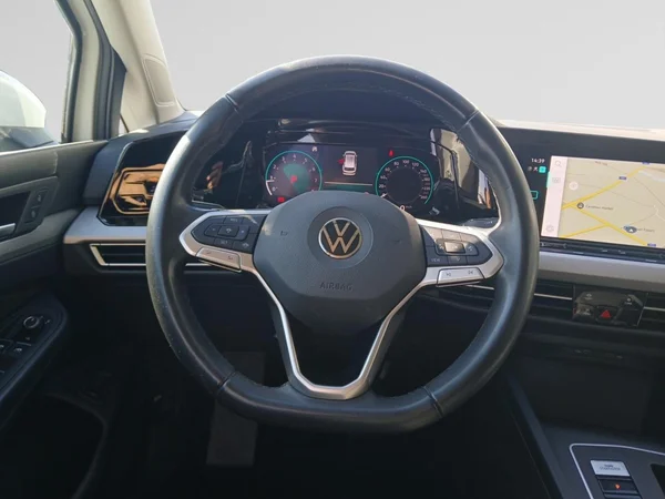 VOLKSWAGEN Golf VIII SW (2022) — foto 18 van 19