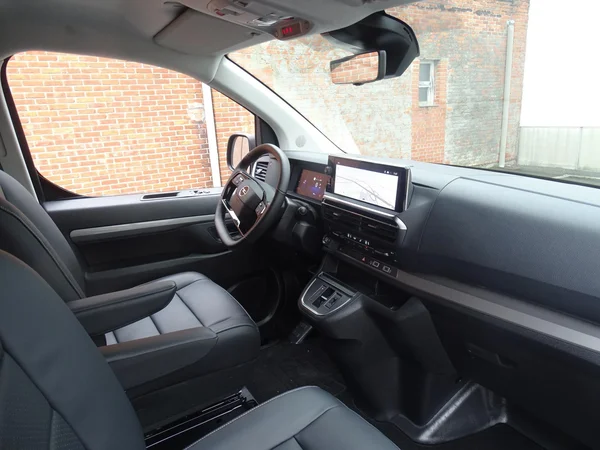 Opel Vivaro (2026) — foto 26 van 26