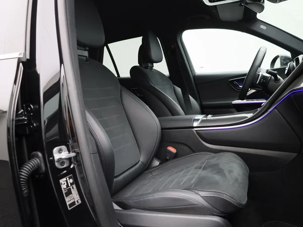 Mercedes-Benz GLC (2025) — foto 35 van 50