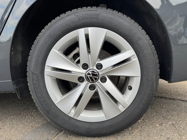 VOLKSWAGEN Golf VIII SW (2025) — foto 21 van 30
