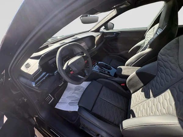 AUDI RS 5 Avant PHEV (2026) — foto 3 van 18