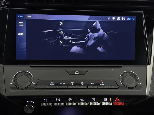 PEUGEOT 308 (2023) — foto 18 van 27