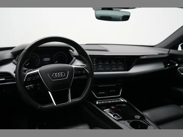 AUDI E-tron GT (2021) — foto 7 van 35
