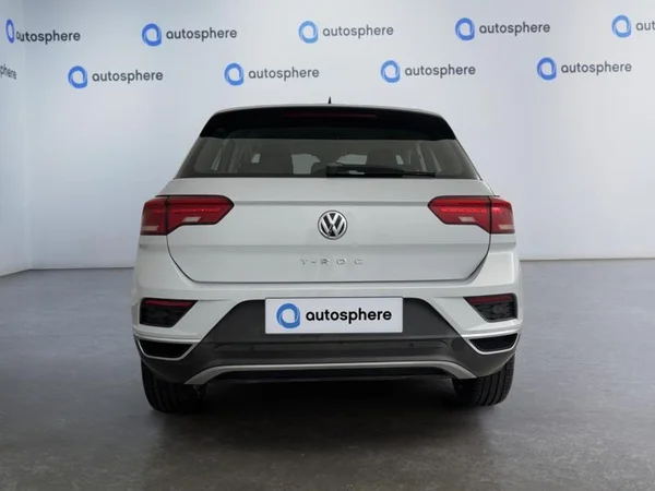 VOLKSWAGEN T-Roc (2018) — foto 16 van 17