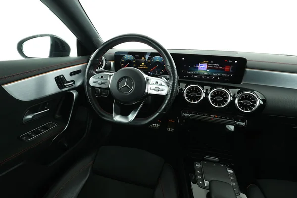Mercedes-Benz CLA-Klasse (2023) — foto 4 van 16