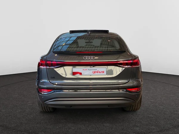 AUDI Q6 Sportback e-tron (2026) — foto 19 van 24