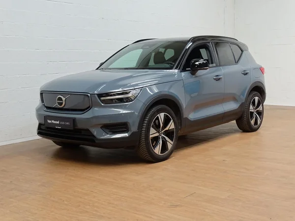 Volvo XC40 (2023) — foto 24 van 28