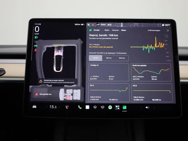 Tesla Model Y (2023) — foto 19 van 43