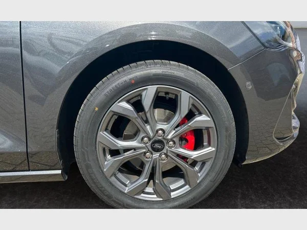 Ford Focus (2023) — foto 2 van 26