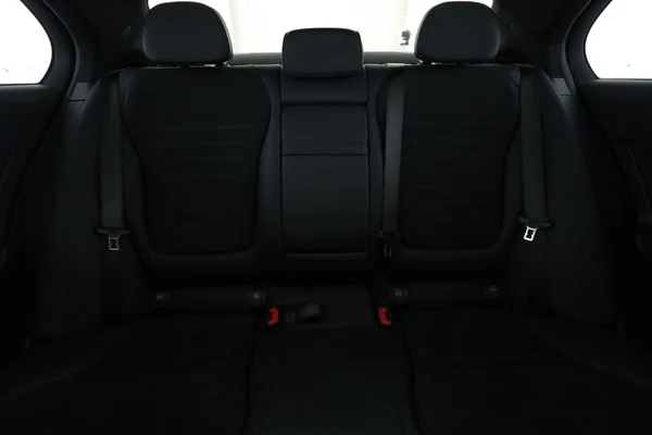 Mercedes-Benz C-Klasse (2024) — foto 8 van 18