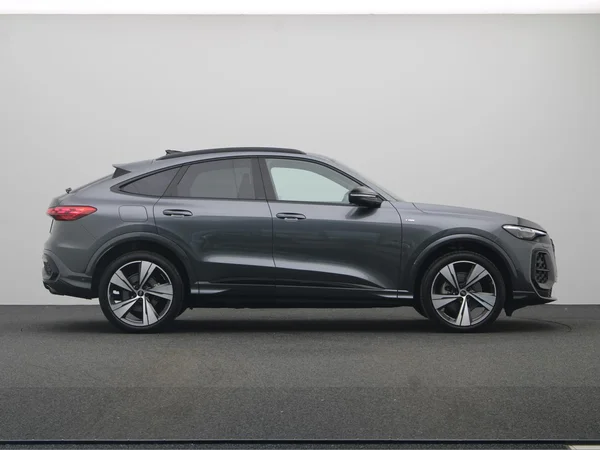 AUDI Q5 Sportback (2025) — foto 22 van 24