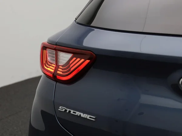 Kia Stonic (2021) — foto 27 van 35