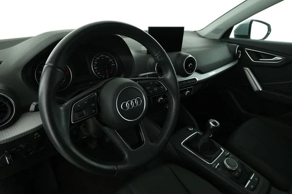 Audi Q2 (2018) — foto 2 van 16