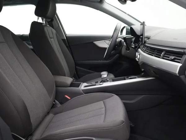 Audi A4 (2024) — foto 28 van 28