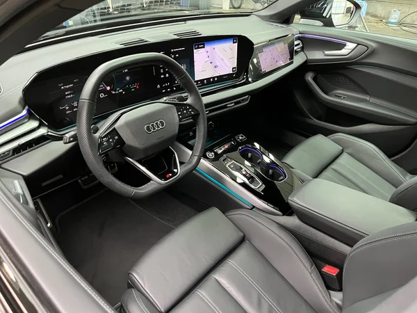 AUDI A5 e-hybrid (PHEV) (2025) — foto 6 van 24