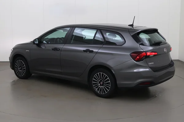Fiat Tipo SW Cross (2023) — foto 10 van 16