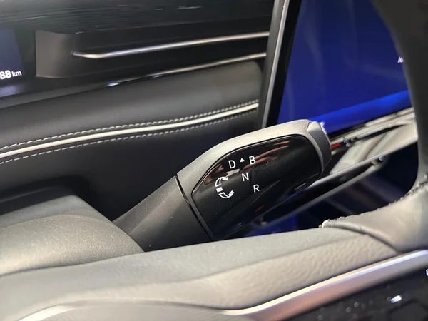 VOLKSWAGEN ID.7 Tourer (2026) — foto 3 van 24