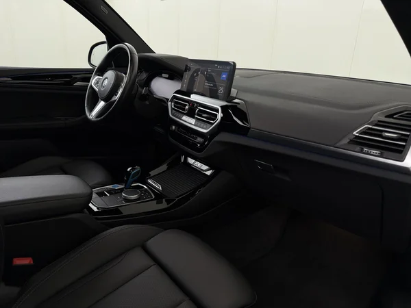 BMW iX3 (2022) — foto 3 van 36