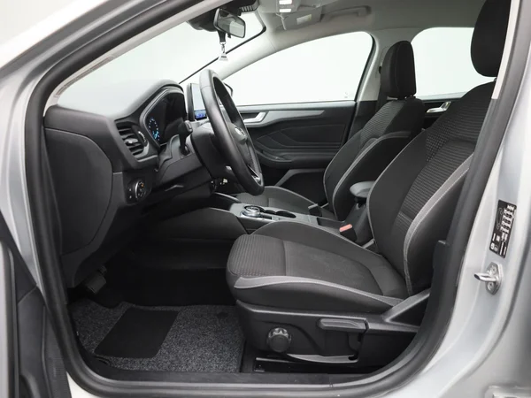Ford Focus (2022) — foto 3 van 37