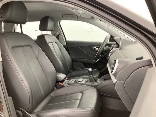 AUDI Q2 (2023) — foto 8 van 36