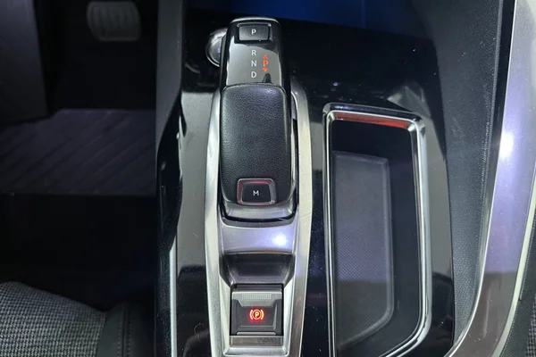 Peugeot 5008 (2020) — foto 4 van 21
