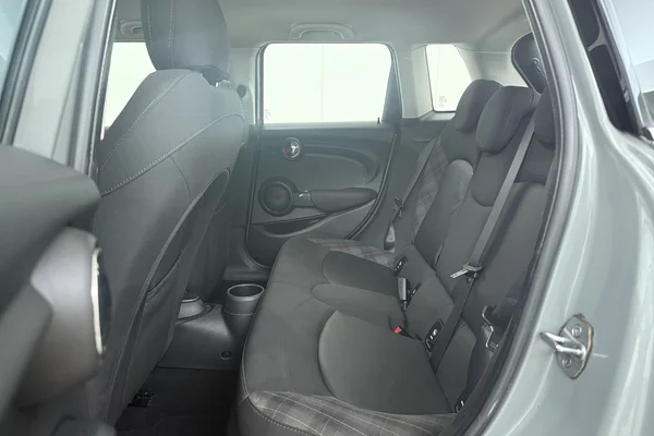 Mini Mini 5 Doors (F55) (2019) — foto 19 van 20