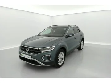 VOLKSWAGEN T-Roc (2024)