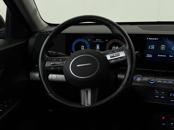 HYUNDAI Kona (2025) — foto 14 van 27