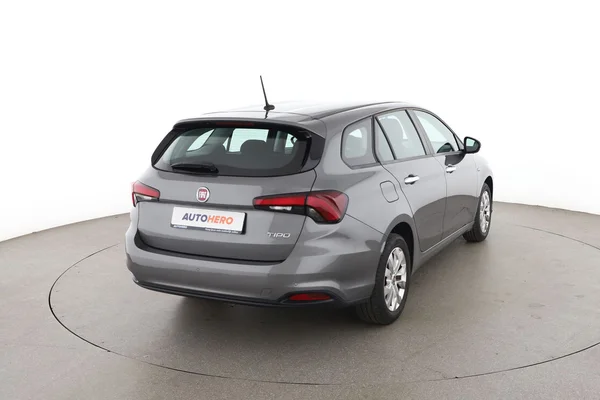 Fiat Tipo (2020) — foto 12 van 16