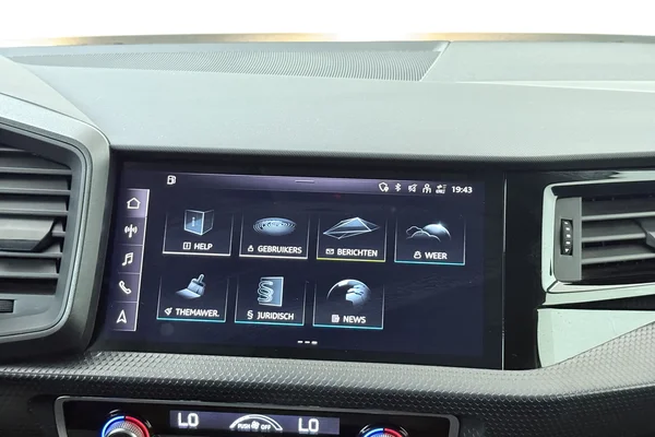 Audi A1 sportback (2023) — foto 3 van 22
