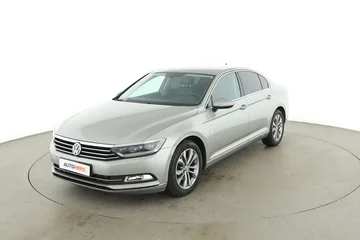 Volkswagen Passat a0a7b6b2-e7e8-4313-93b3-2fe0ed4f61df