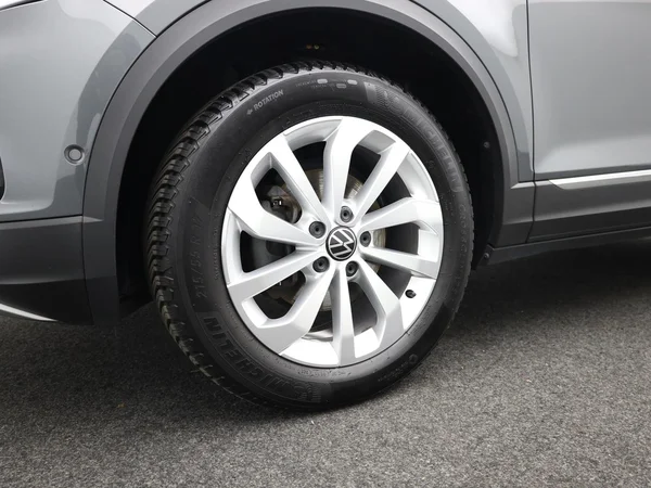 VOLKSWAGEN T-Roc (2022) — foto 5 van 22