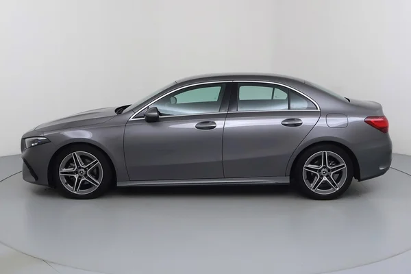 Mercedes-Benz A-Class Sedan (V177) (2025) — foto 12 van 33