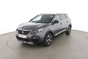 Peugeot 5008 45cd5601-865c-4ddf-b3d3-99448e475527