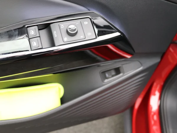 VOLKSWAGEN ID.4 (2024) — foto 28 van 31