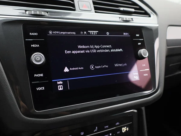 Volkswagen Tiguan (2023) — foto 21 van 43