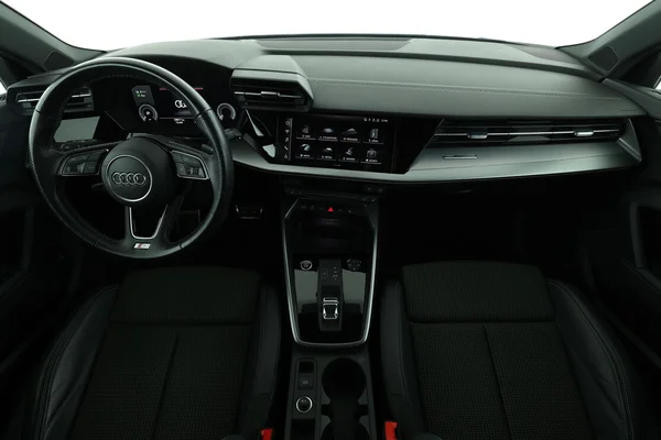 Audi A3 (2022) — foto 3 van 16