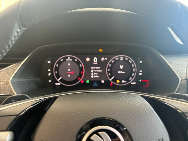 SKODA Octavia Combi (2025) — foto 20 van 24