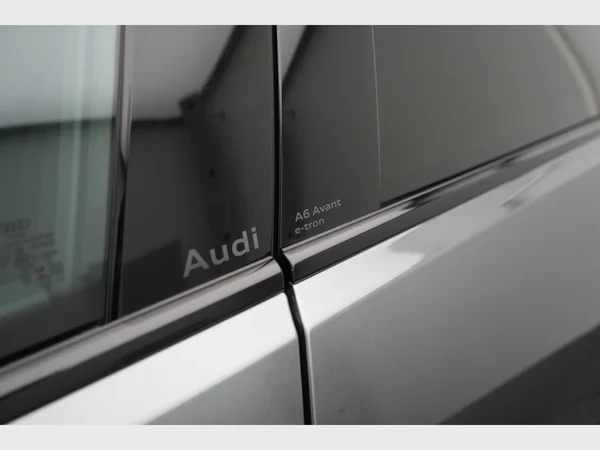 AUDI A6 Avant e-tron (2025) — foto 2 van 30