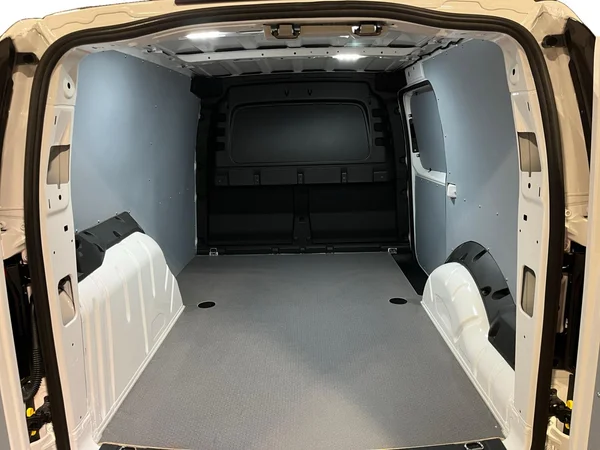 VOLKSWAGEN Caddy Maxi Van (2026) — foto 2 van 10