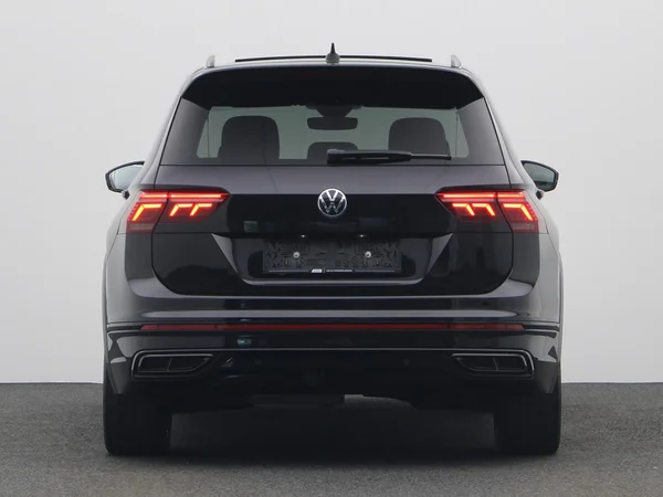 VOLKSWAGEN Tiguan (2021) — foto 20 van 23