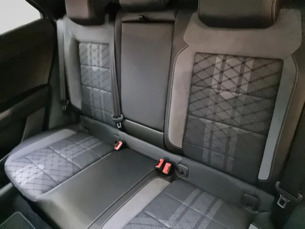 VOLKSWAGEN T-Roc (2026) — foto 14 van 24