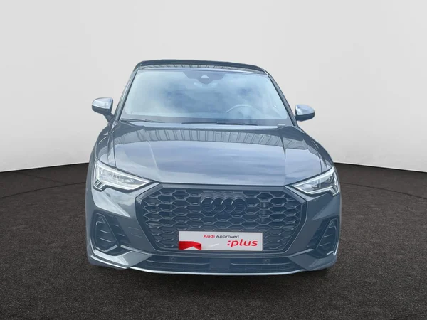 AUDI Q3 Sportback (2025) — foto 20 van 21