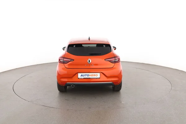 Renault Clio (2023) — foto 11 van 16