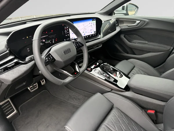AUDI S5 Avant (2024) — foto 17 van 26