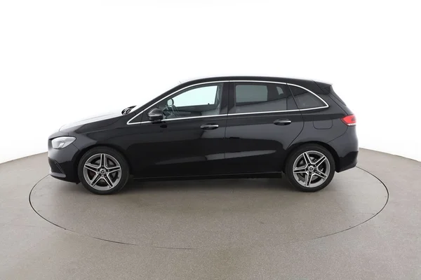 Mercedes-Benz B-Klasse (2021) — foto 9 van 16