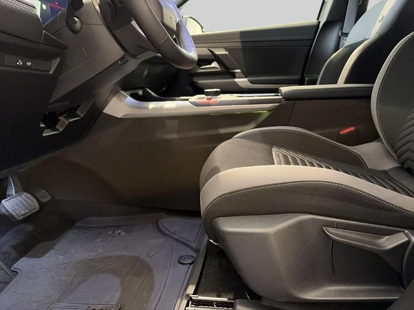 Jeep Compass (2025) — foto 10 van 22