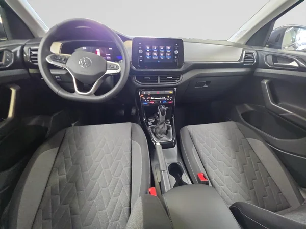 VOLKSWAGEN T-Cross (2026) — foto 2 van 24